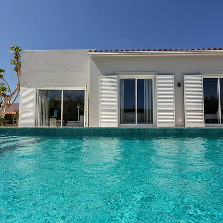 Flamingo Holiday home *